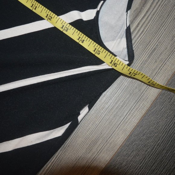 Tommy Bahama Chevron Stripe Jersey Knit Sleeveless Black Column Maxi Dress M - Picture 4 of 8